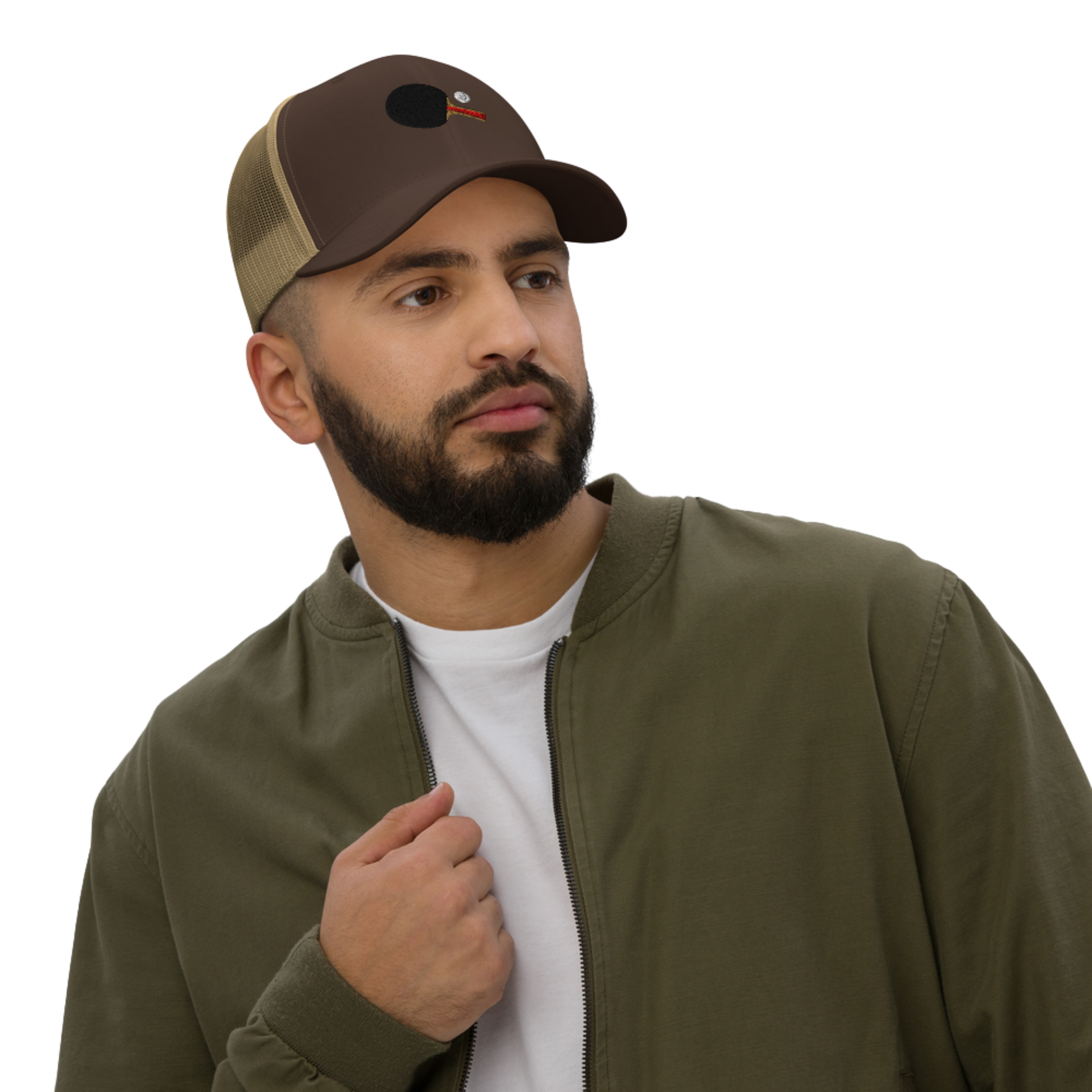 Gorra Trucker Bordada – Heritage Embroidery Edition