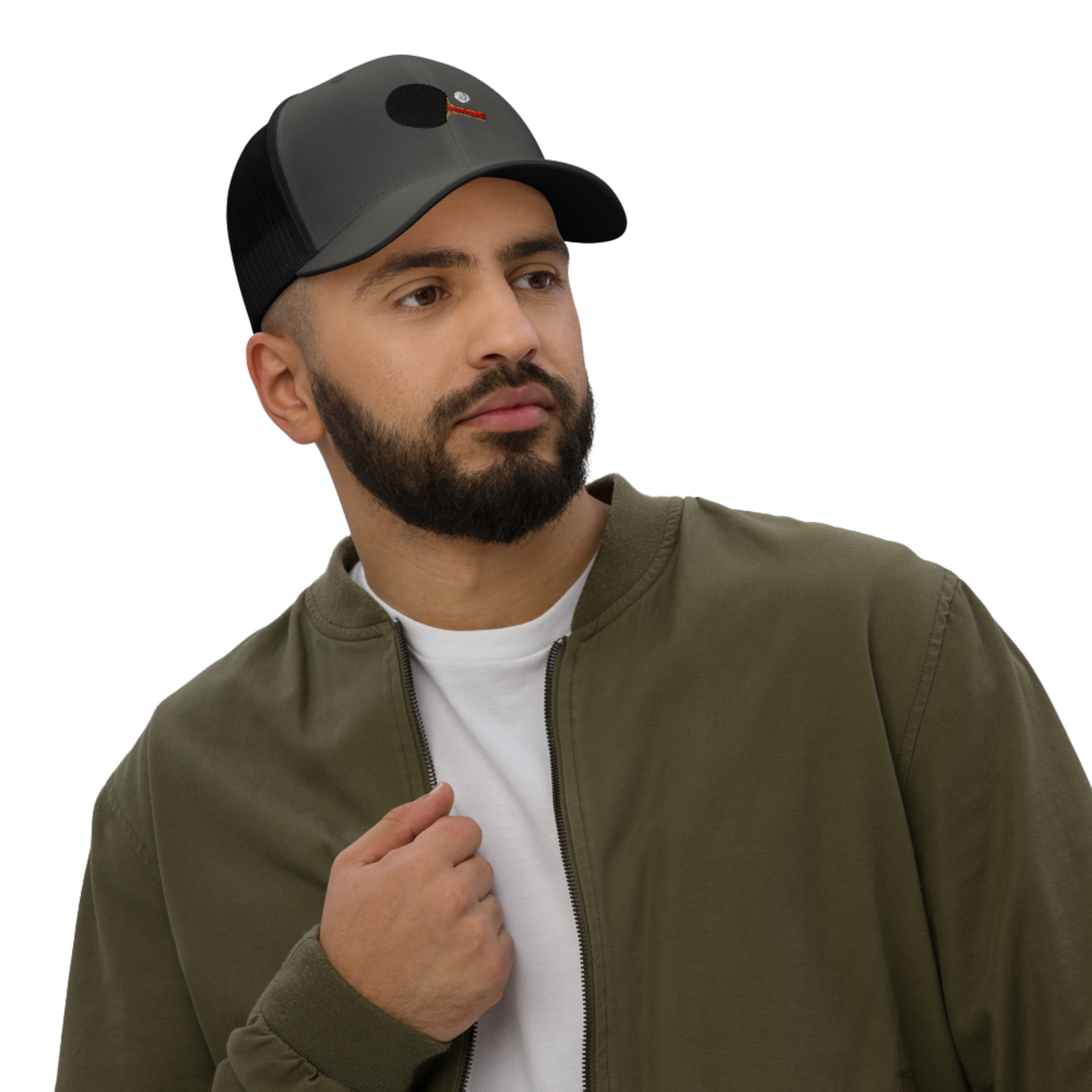Gorra Trucker Bordada – Heritage Embroidery Edition