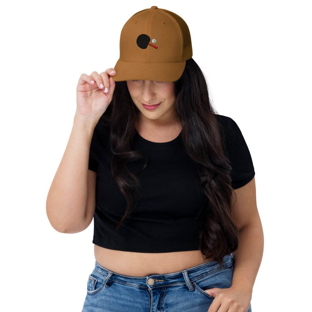 Gorra Trucker Bordada – Heritage Embroidery Edition
