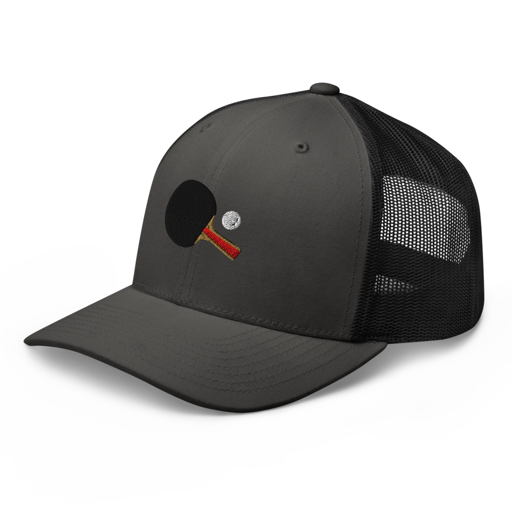 Gorra Trucker Bordada – Heritage Embroidery Edition