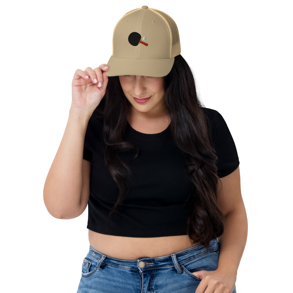 Gorra Trucker Bordada – Heritage Embroidery Edition